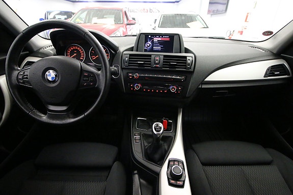 BMW 120 15 of 23