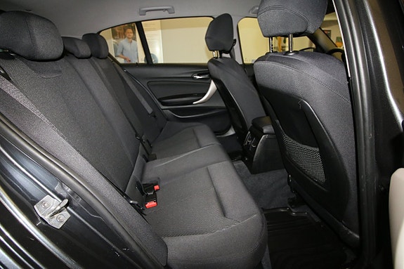 BMW 120 13 of 23