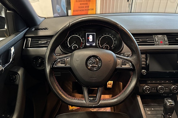 Skoda Octavia 17 of 25