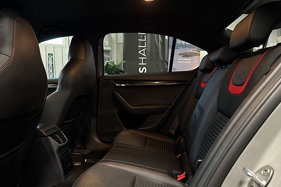 Skoda Octavia 14 of 25