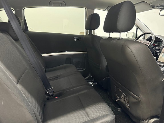 Toyota Corolla Verso 11 of 12
