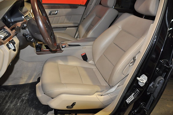 Mercedes-Benz E200 9 of 21