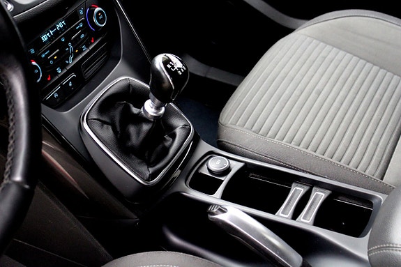Ford C-Max 15 of 23