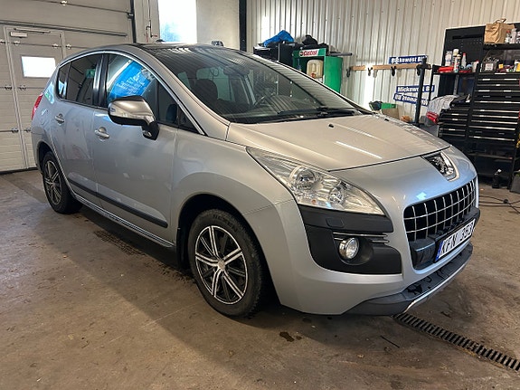 Peugeot 3008 2 of 5