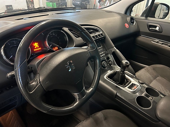 Peugeot 3008 6 of 8
