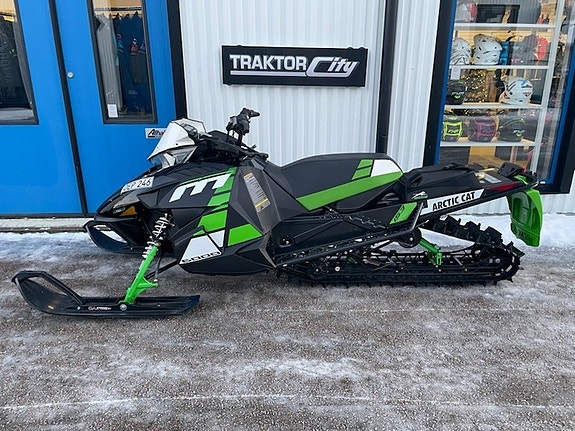 Arctic Cat M 6000