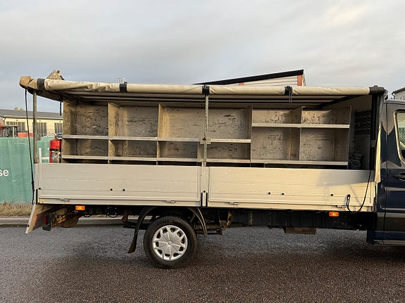 Ford Transit 13 of 13