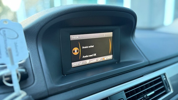 Volvo V70 9 of 27