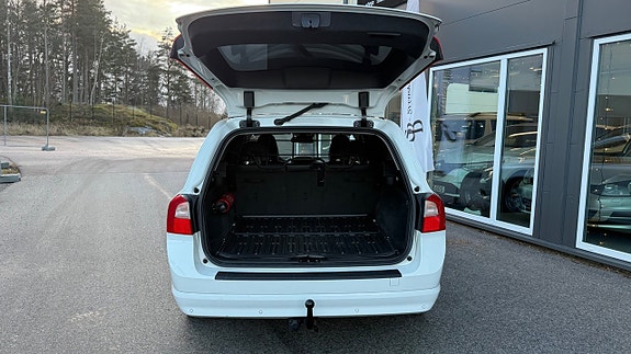 Volvo V70 25 of 27