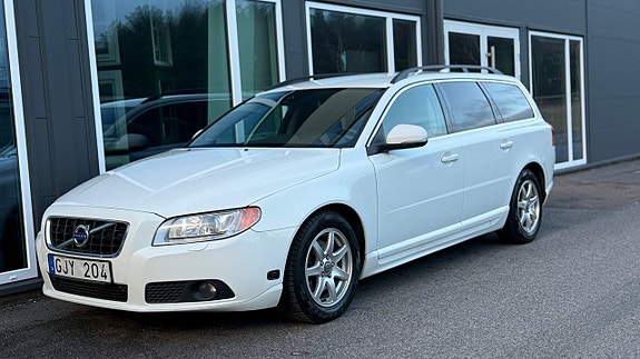 Volvo V70 13 of 27