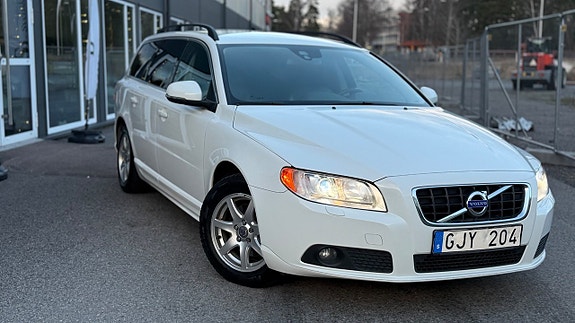 Volvo V70 20 of 27
