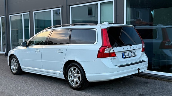 Volvo V70 18 of 27