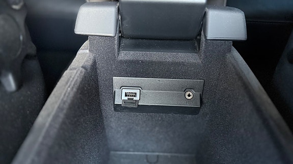 Volvo V70 23 of 27