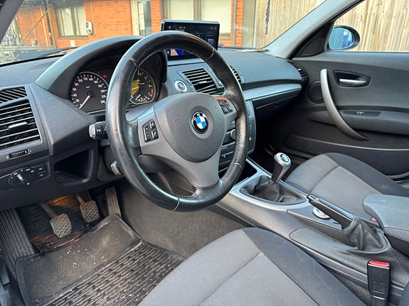 BMW 118i 11 of 19