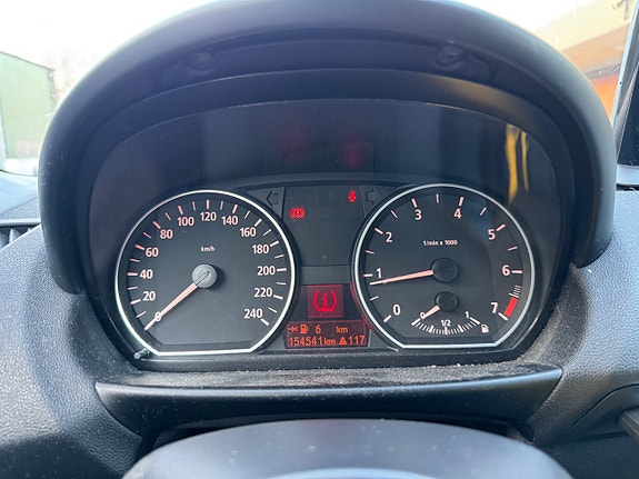 BMW 118i 14 of 19
