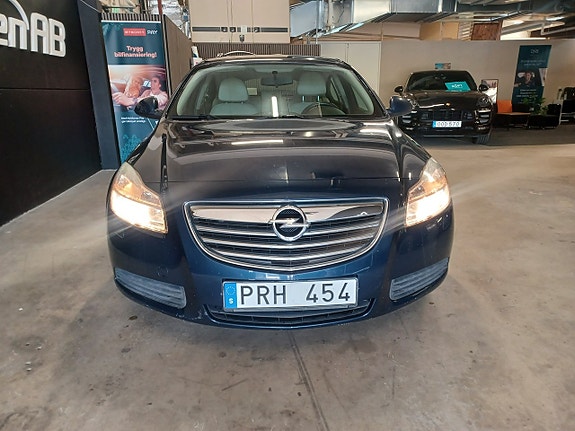 Opel Insignia 3 of 13