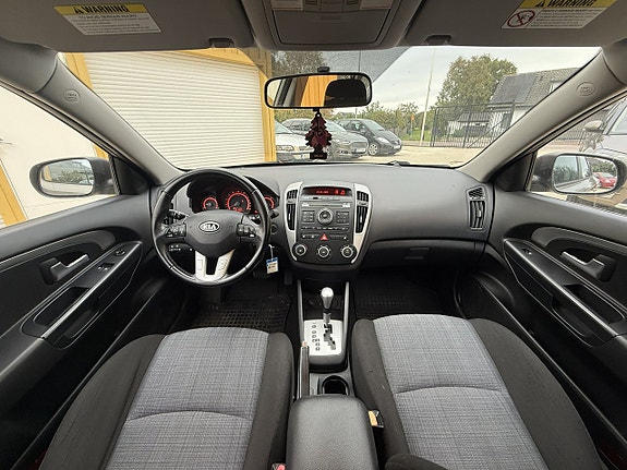 Kia Ceed 9 of 13