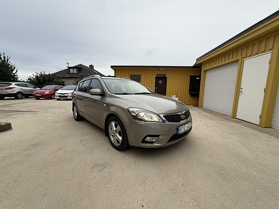 Kia Ceed 3 of 13