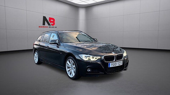 BMW 320 2 of 5