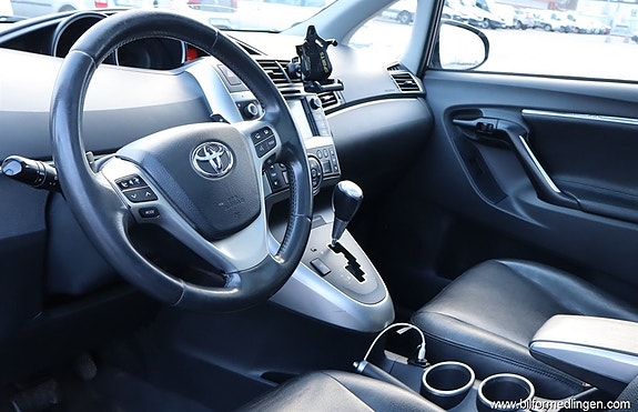 Toyota Verso 9 of 17