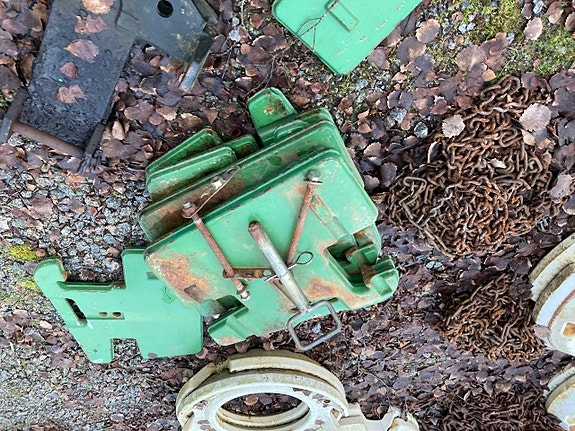 Frontvikter John Deere 8st 3 of 4