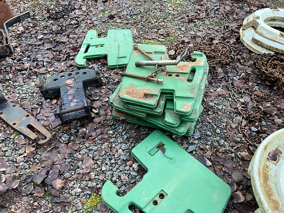 Frontvikter John Deere 8st 4 of 4