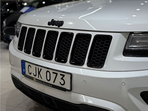Jeep Grand Cherokee 21 of 22