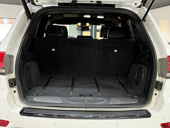 Jeep Grand Cherokee 6 of 22