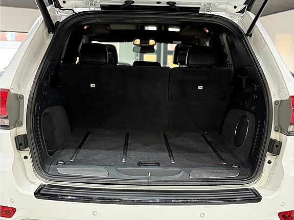 Jeep Grand Cherokee 6 of 22