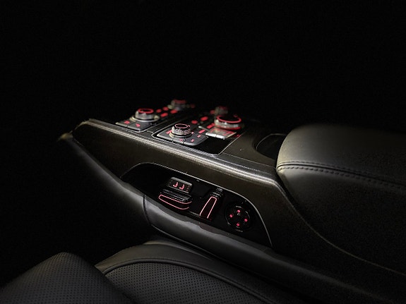 Audi A8 16 of 29