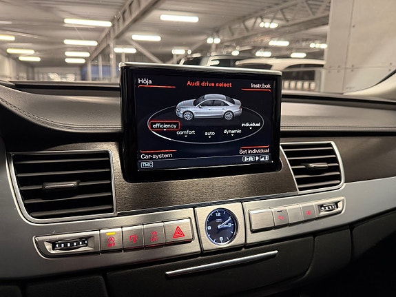 Audi A8 26 of 29