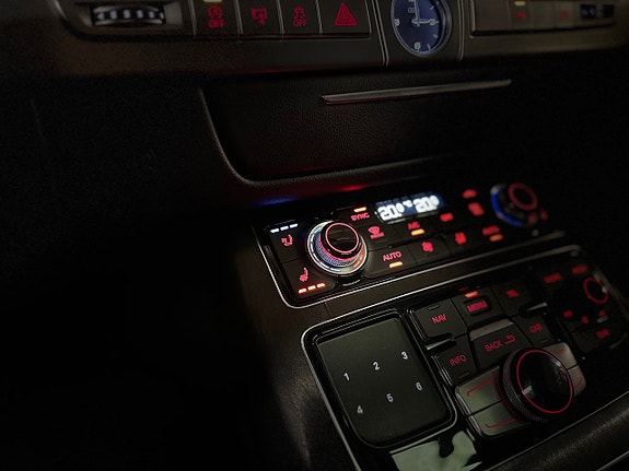 Audi A8 22 of 29