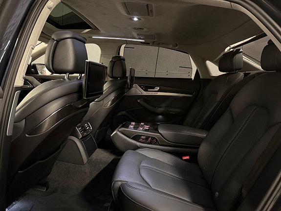 Audi A8 11 of 29