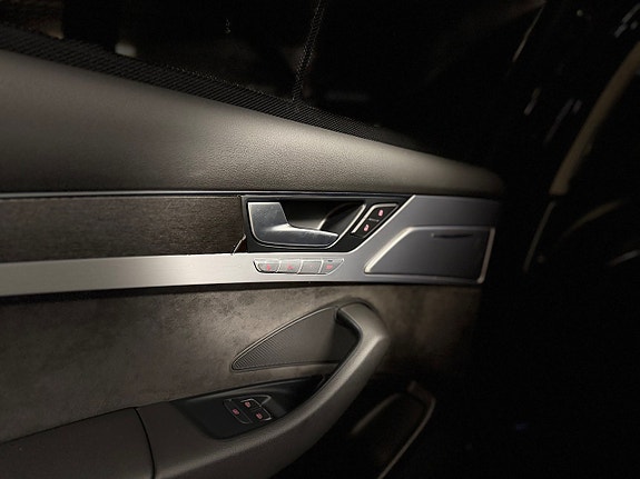 Audi A8 15 of 29