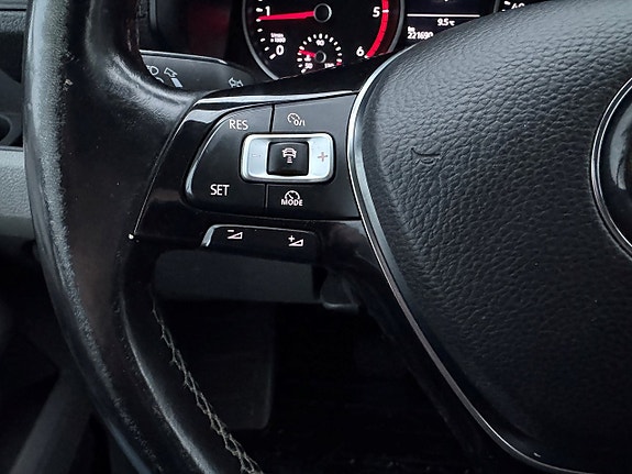 Volkswagen Crafter 10 of 16