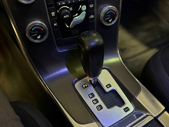 Volvo V60 16 of 17
