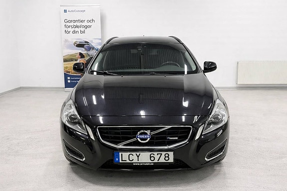 Volvo V60 3 of 5