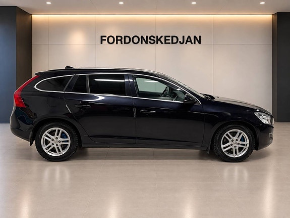 Volvo V60 5 of 17