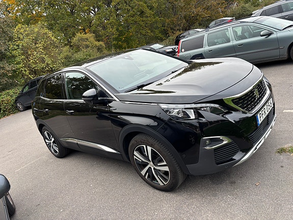 Peugeot 3008 2 of 5