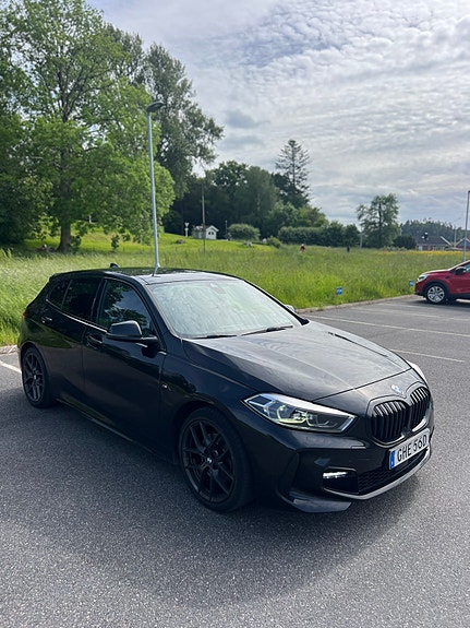 BMW 118i 5 of 5