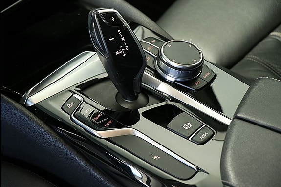 BMW 520 16 of 18