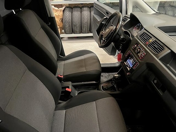 Volkswagen Caddy Maxi 7 of 16