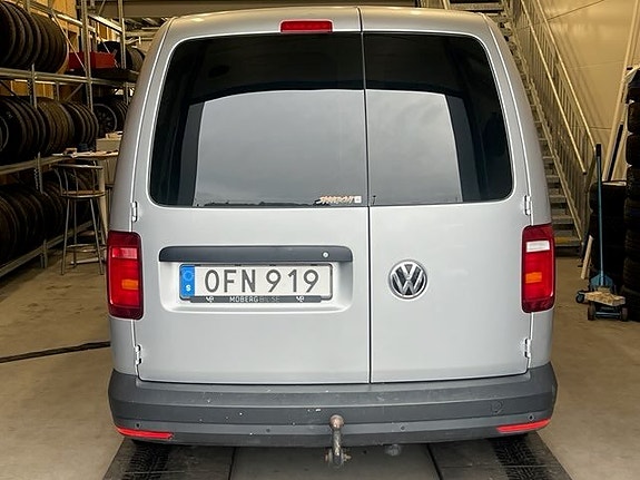 Volkswagen Caddy Maxi 5 of 5