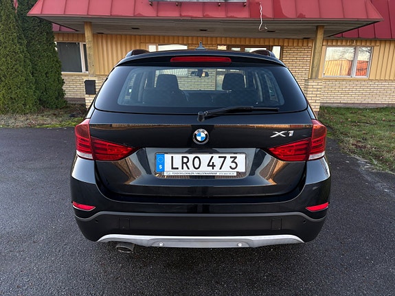 BMW X1 3 of 5