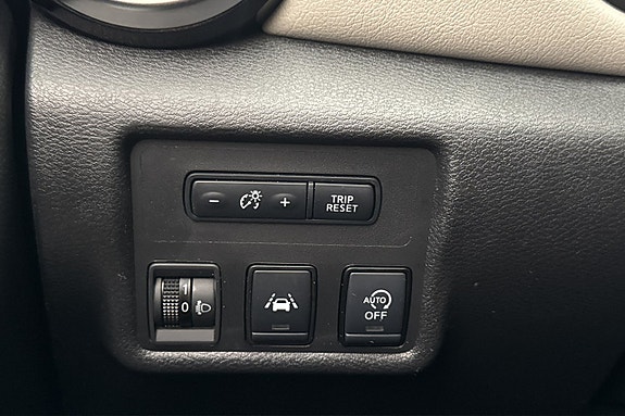 Nissan Micra 11 of 22