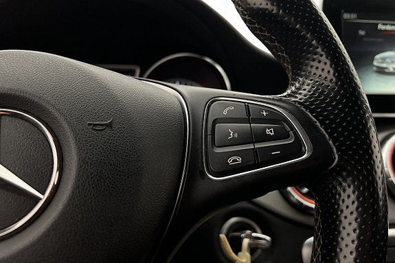 Mercedes-Benz CLA200 d 14 of 23