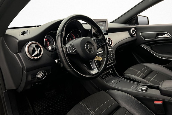 Mercedes-Benz CLA200 d 9 of 23