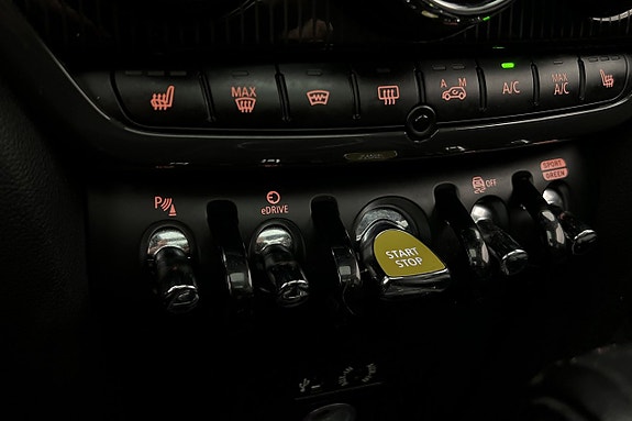 MINI Countryman SE 20 of 30