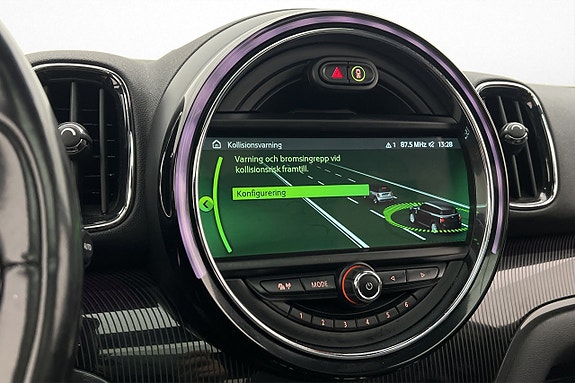 MINI Countryman SE 17 of 30