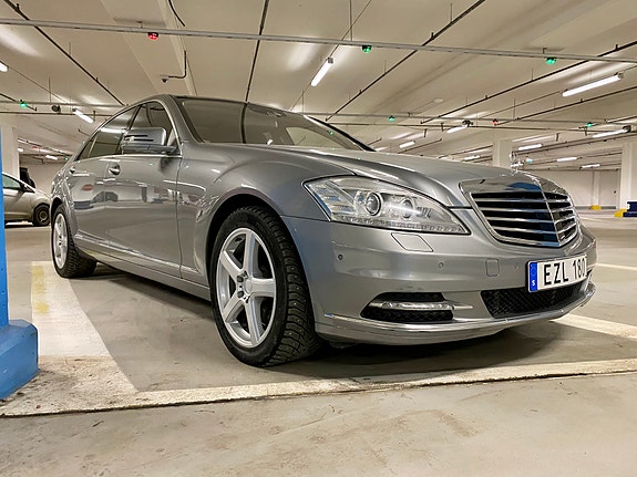 Mercedes-Benz S500 6 of 17